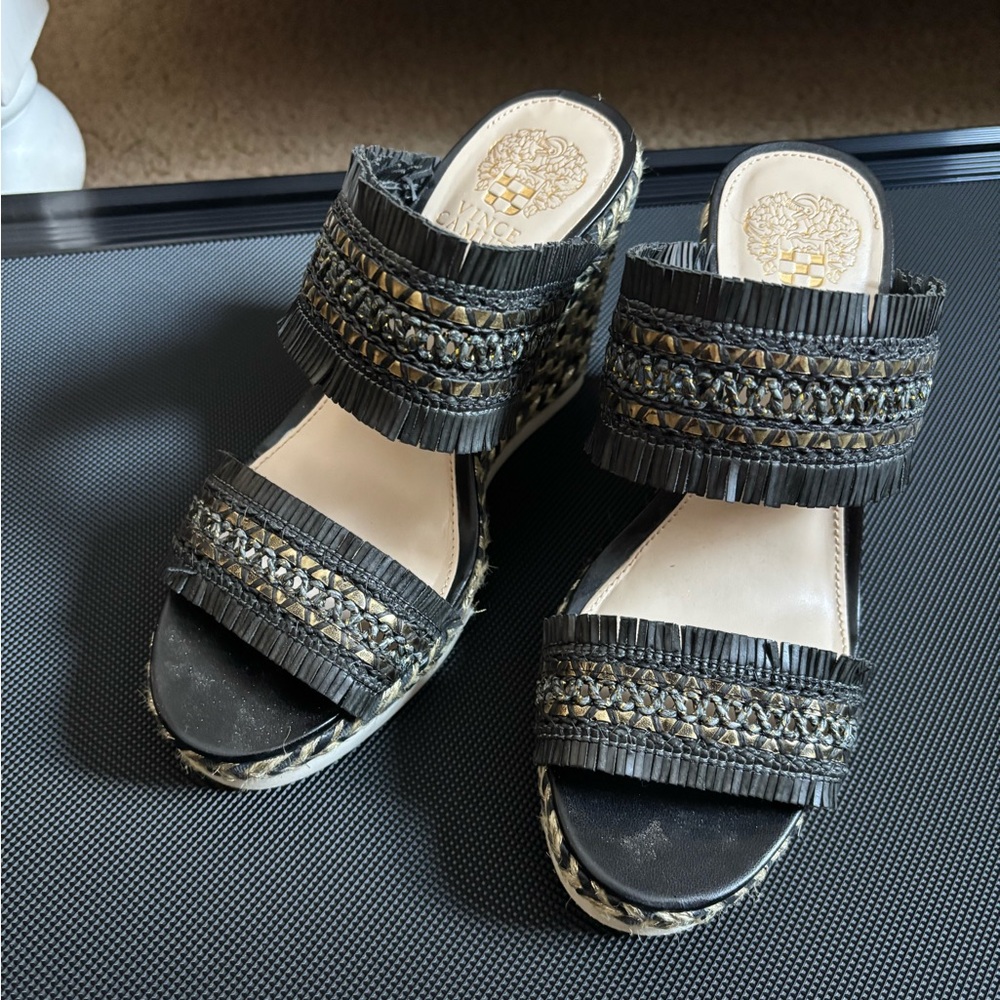 Vince Camuto Black and Gold Wedges